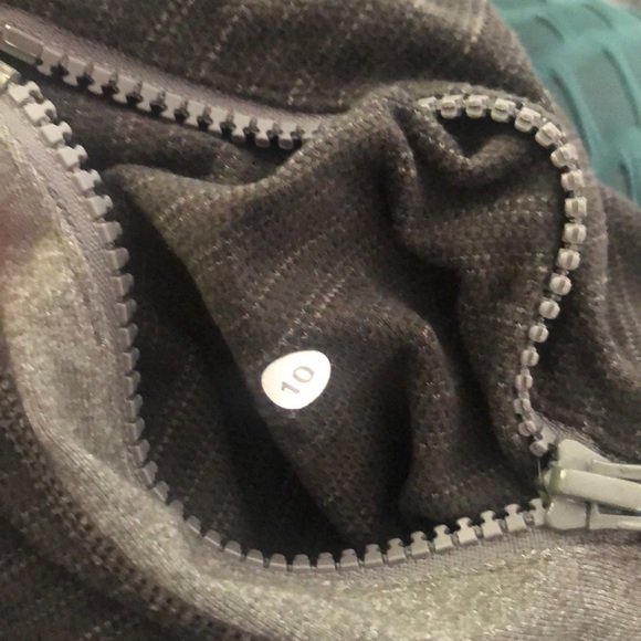 Lululemon jacket - Picture 8 of 8